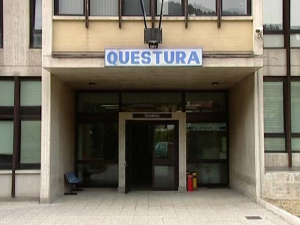 Violenza sessuale di gruppo, due ragazzini in manette